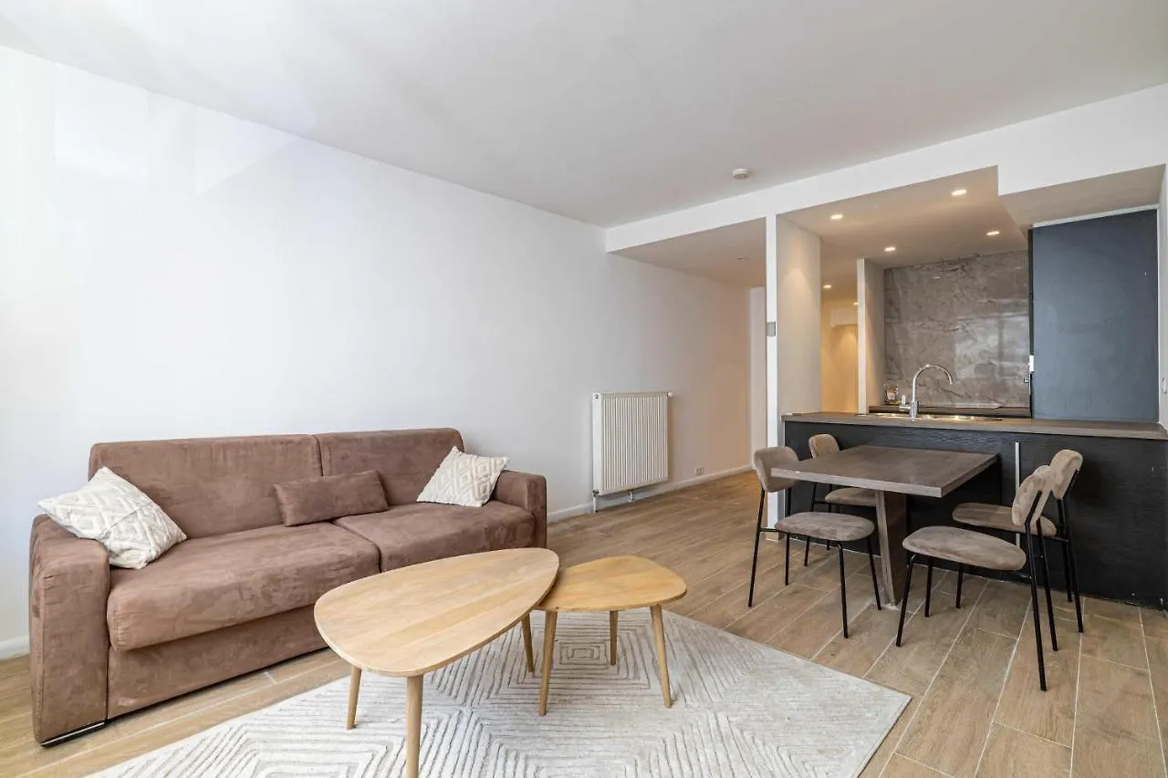 Beautiful Renovated Apartment - 1Br4P - 300M From The Beach Cannes
