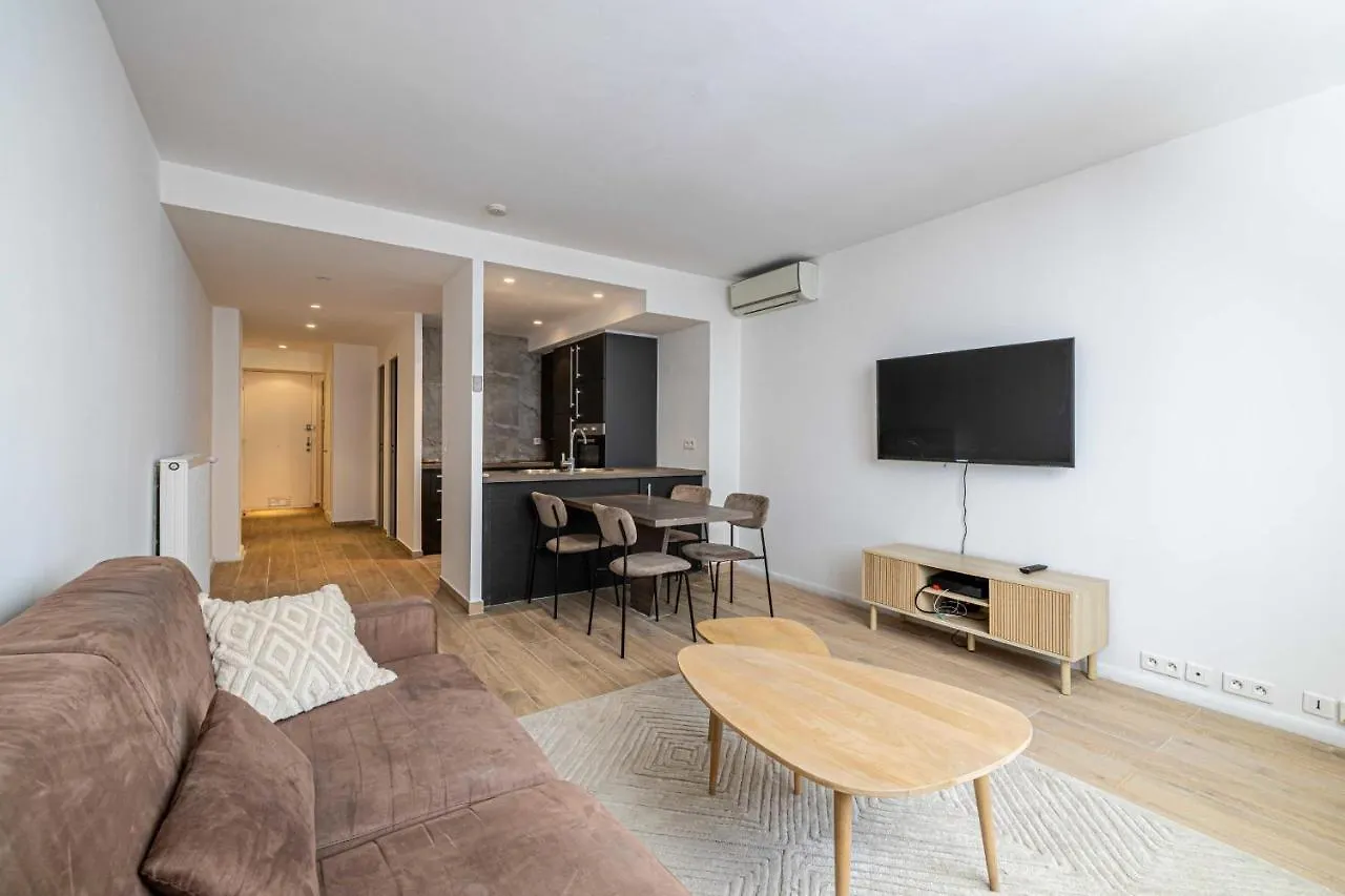 Beautiful Renovated Apartment - 1Br4P - 300M From The Beach Cannes 0*,