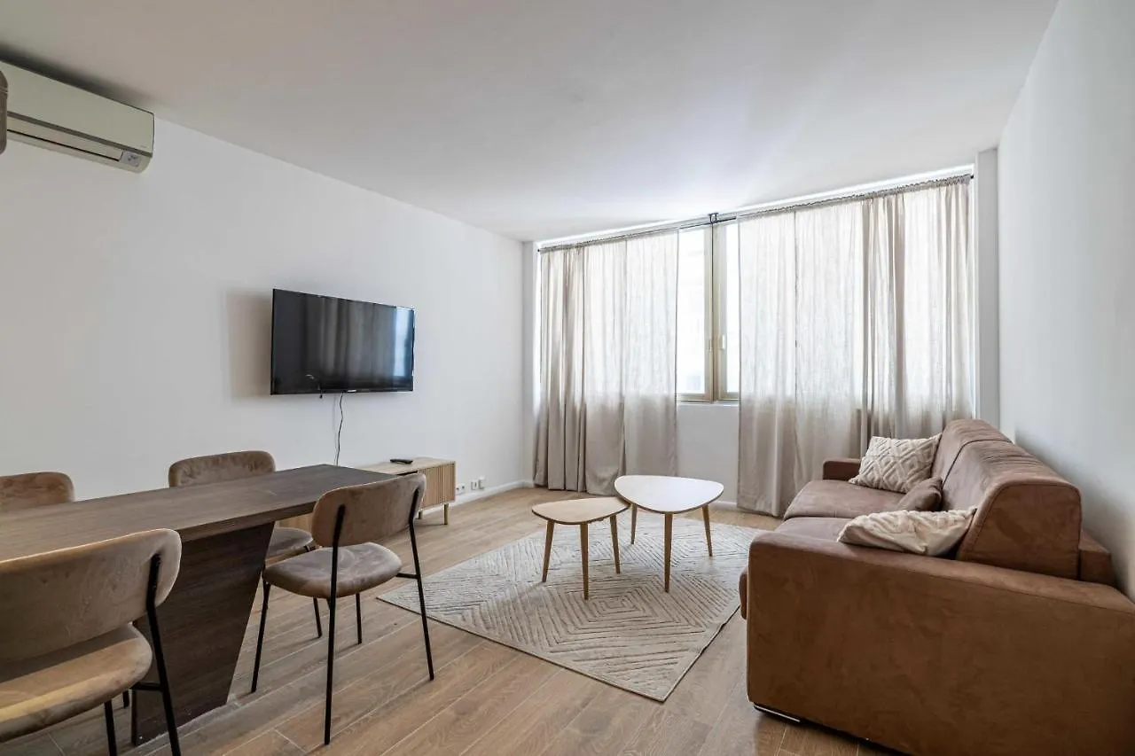 Beautiful Renovated Apartment - 1Br4P - 300M From The Beach Cannes